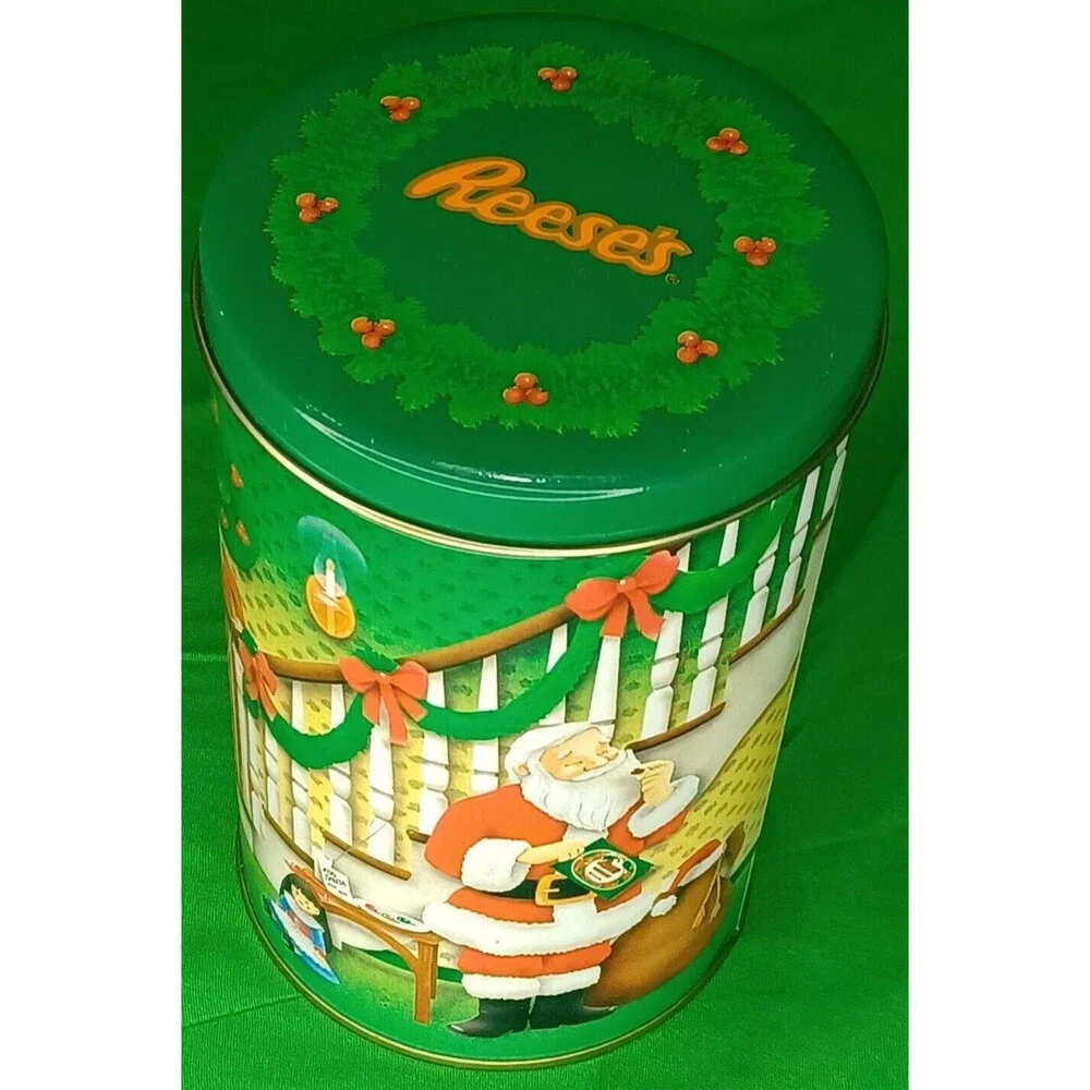 Vintage 1993 Reese's Holiday Classics Series Canister #6 Santa Claus Tin Hershey